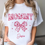 Personalisiertes Shirt „Mom Mama Grandma“ im Chinoiserie-Coquette-Stil, Geschenk für Mama, Oma
