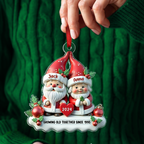 Ornement de Noël en acrylique personnalisé famille de bonhommes de neige, ornement effet 3D avec camion rouge et noms personnalisés