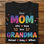 Oma – Farbe der Liebe, erst Mama, jetzt Oma – Personalisiertes Unisex-T-Shirt